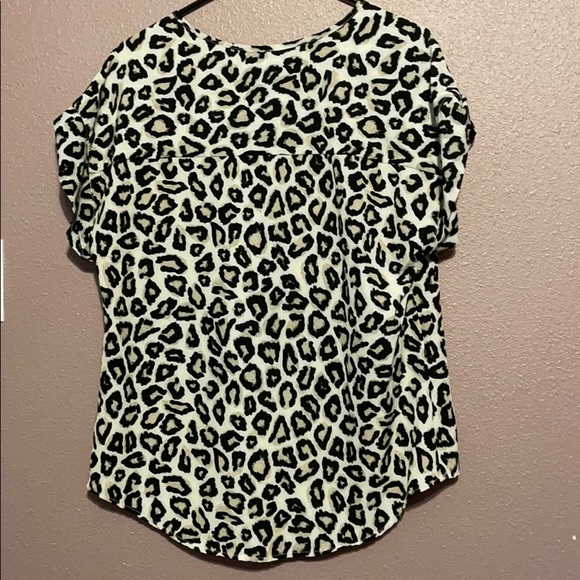 Flowy leopard blouse - Picture 3 of 3